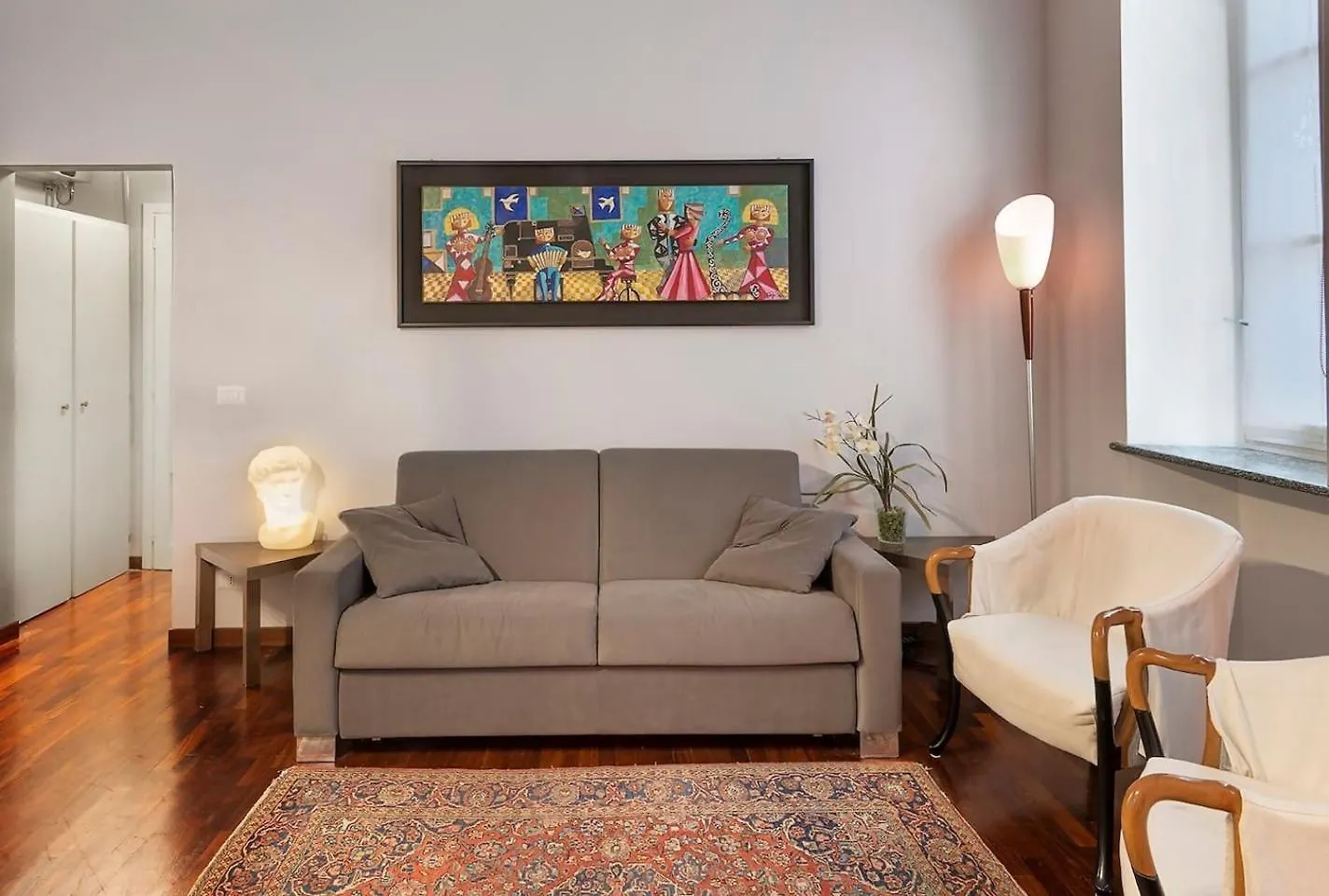 Milano Elegance At Home 0*, Milan