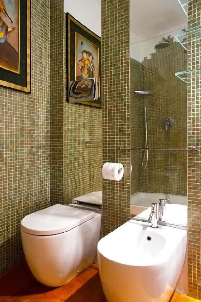 Milano Elegance At Home 0*, מילאנו